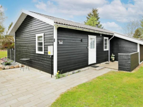 6 person holiday home in V ggerl se in Bogø By